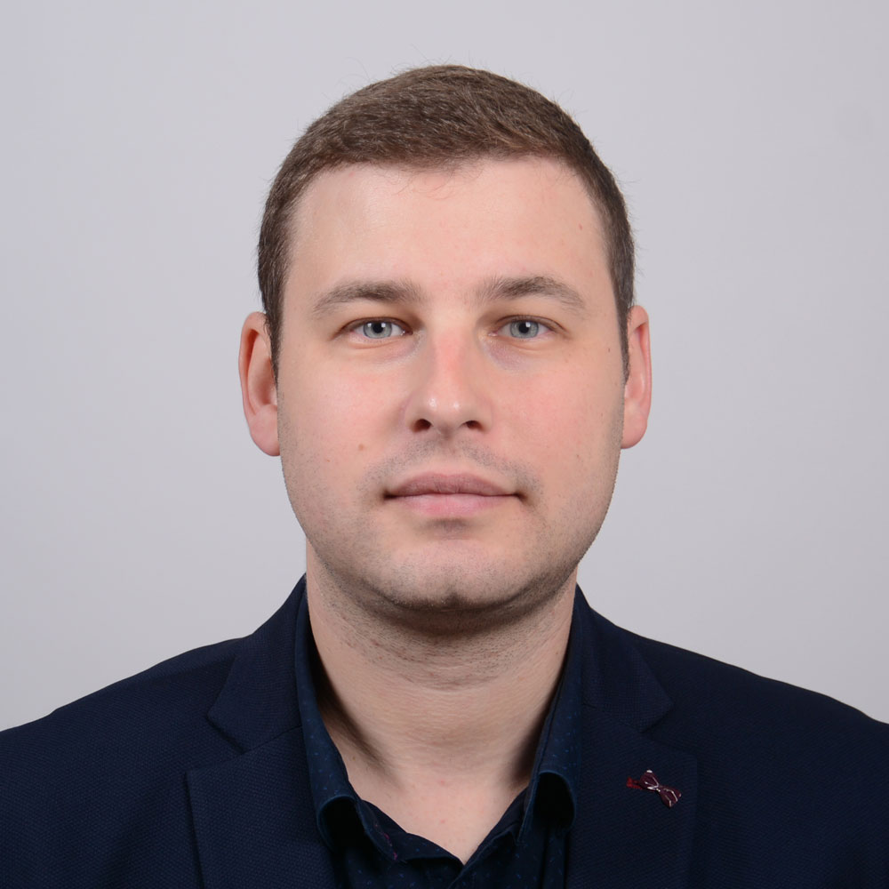 Д-р Павел Минев Д-р Стамен Пишев